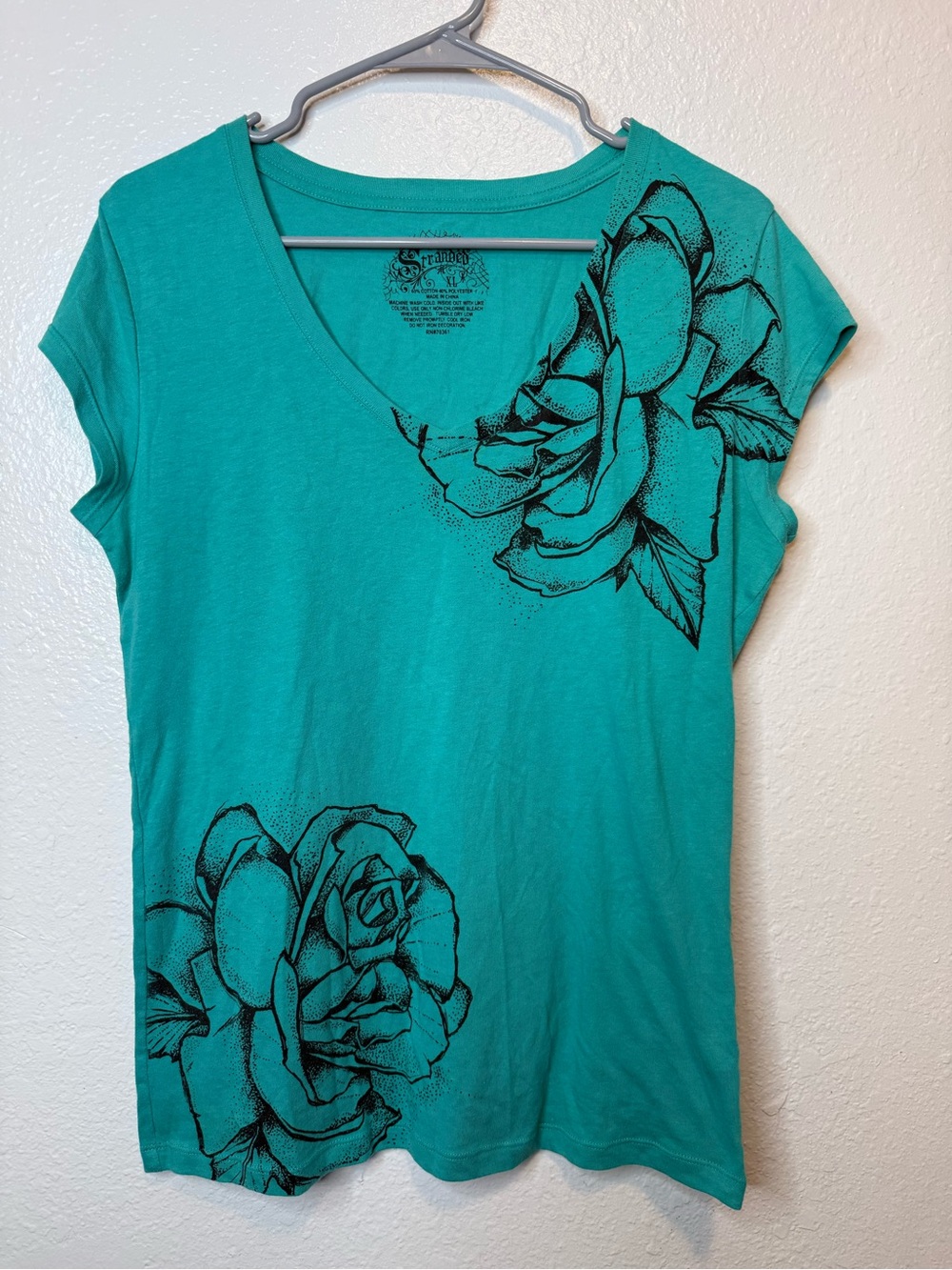 Stranded Teal Deep V Rose Graphic Y2K Cap Sleeve T-Shirt Size Extra Large XL Emo